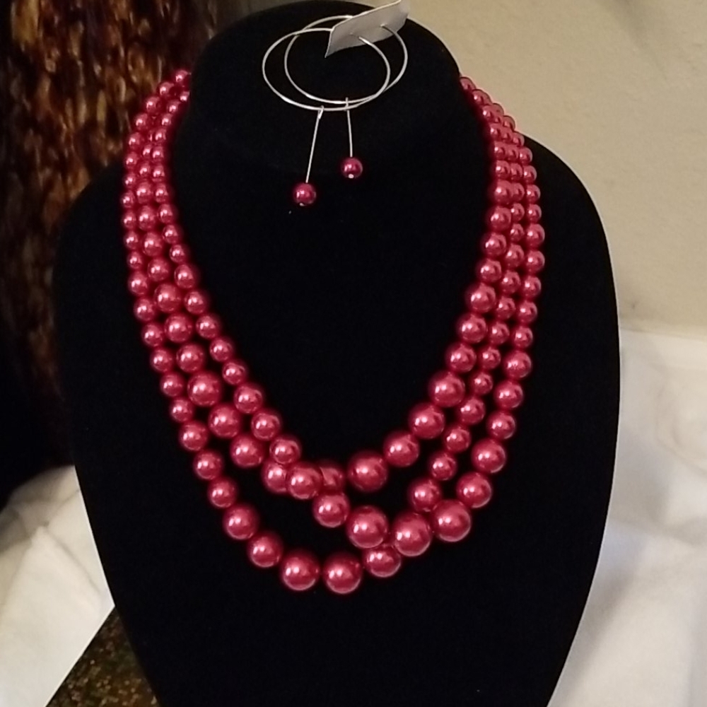 3 layers bead necklace with earrings